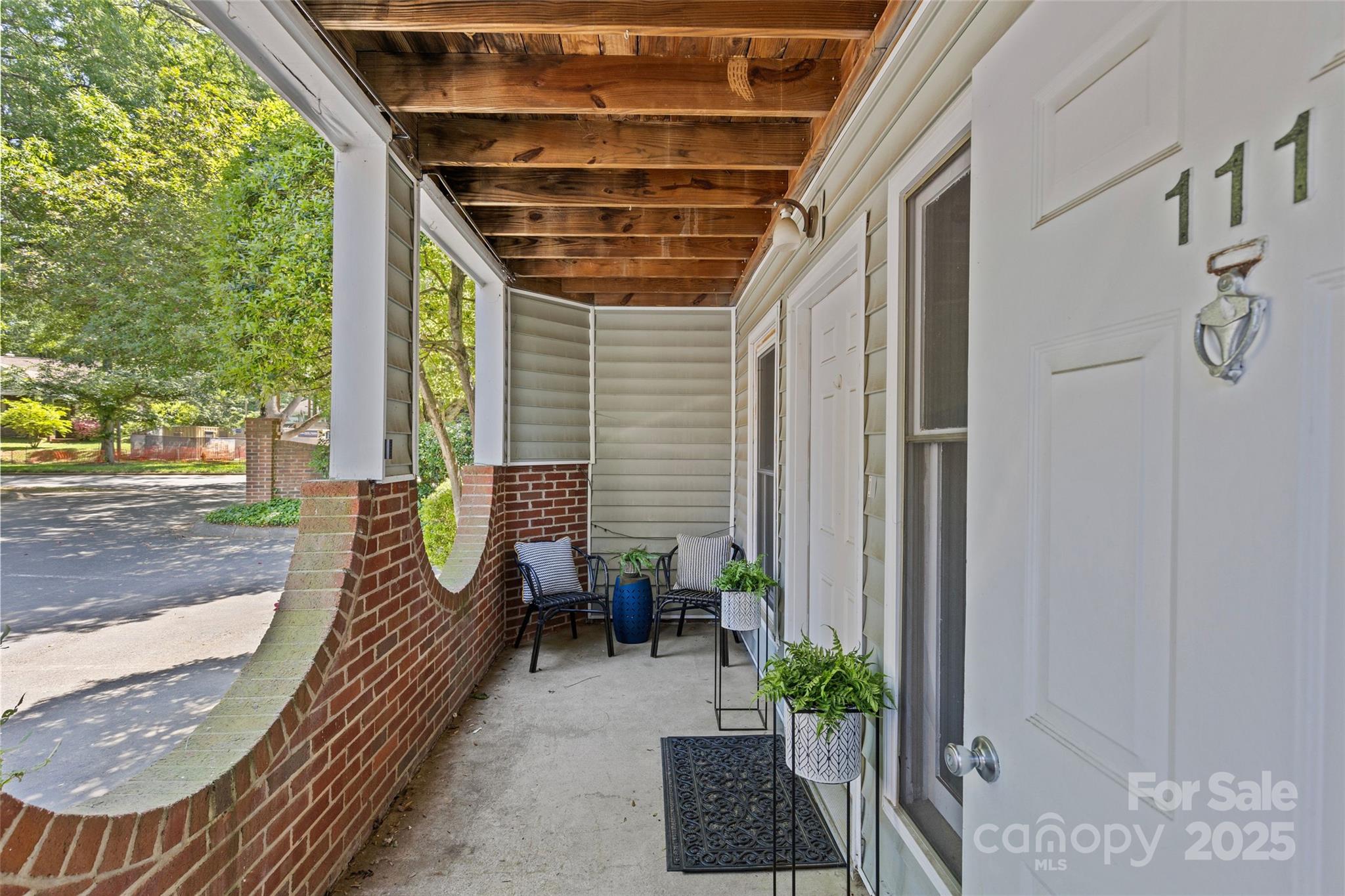430 Queens Road 111