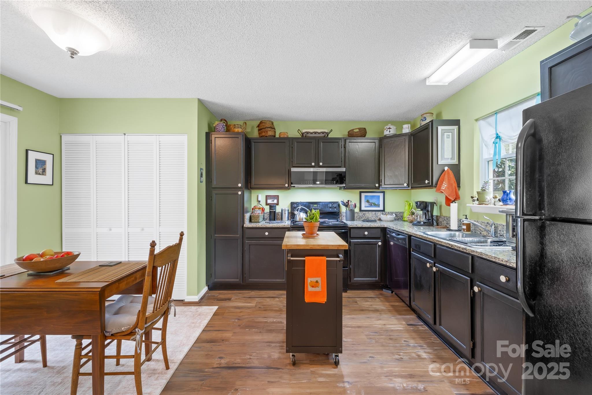 Hunt Club - Residential