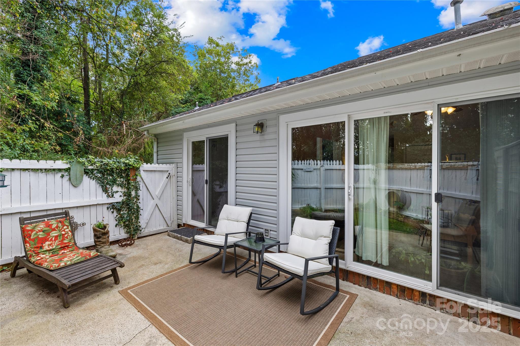 Hunt Club - Residential