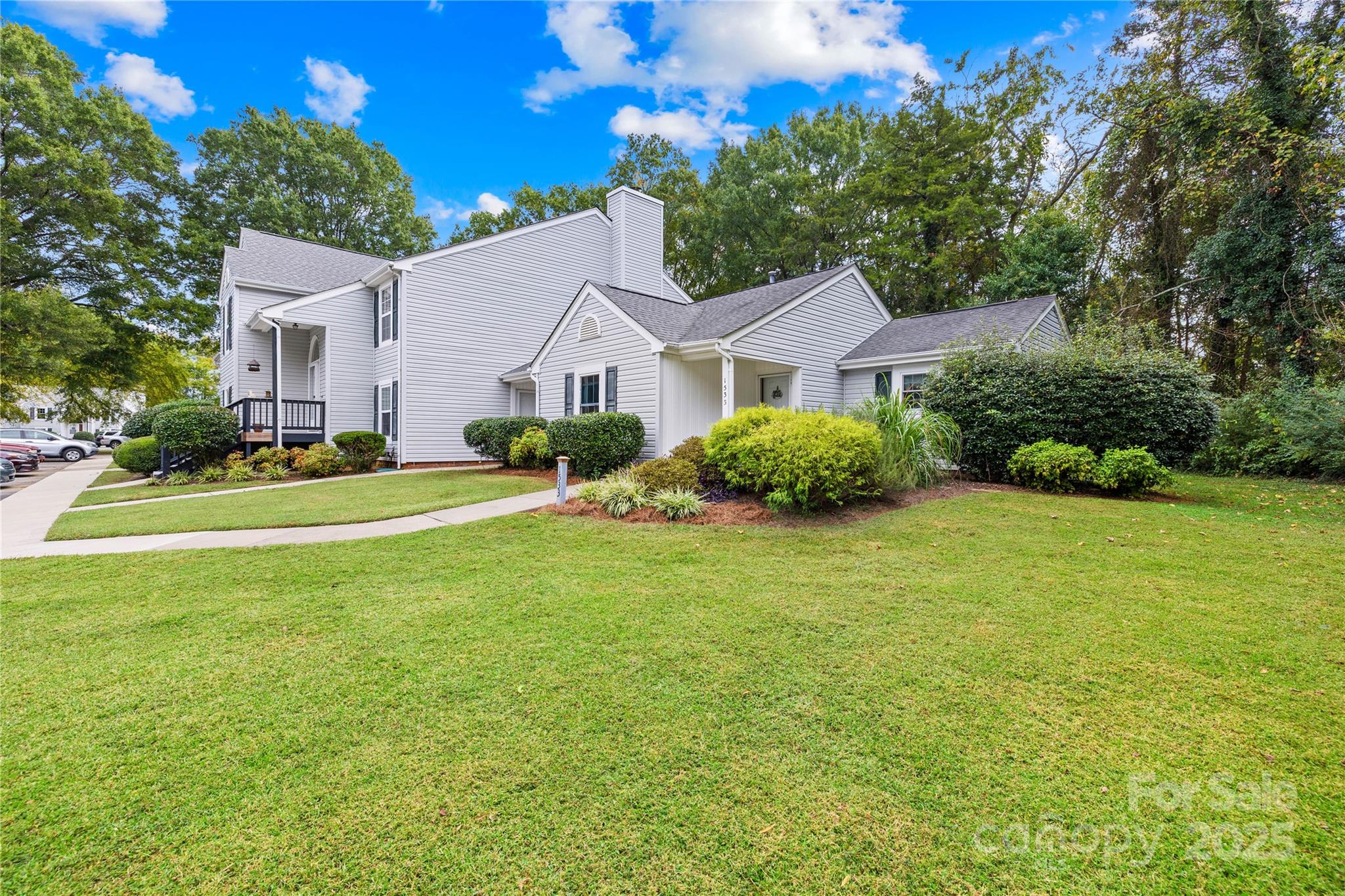 Hunt Club - Residential