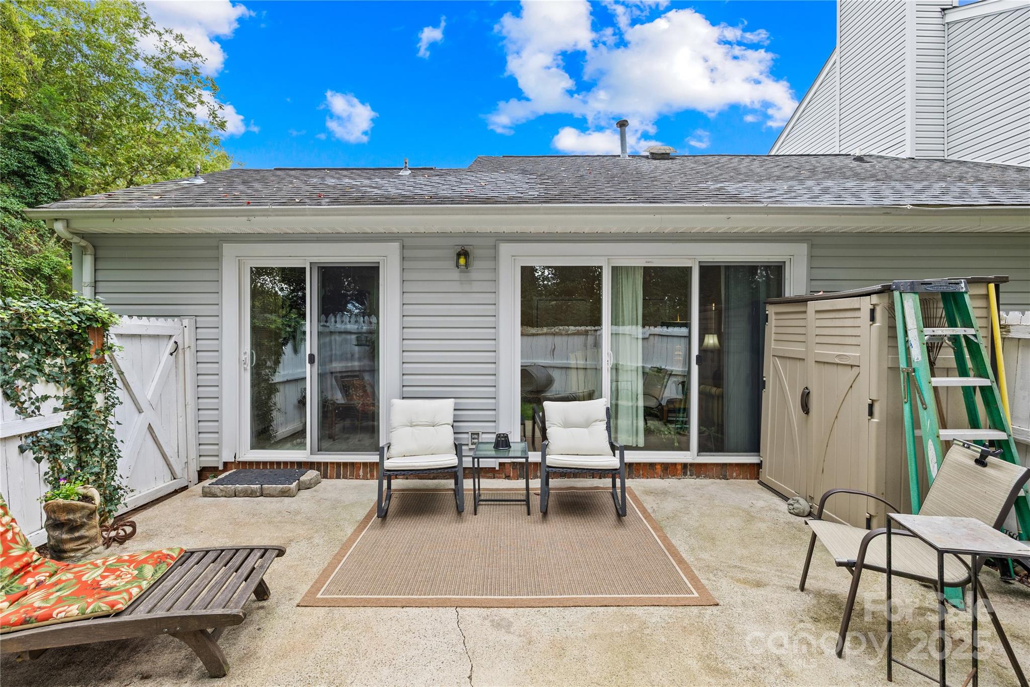 Hunt Club - Residential