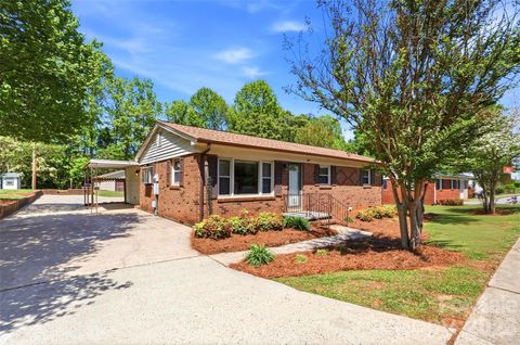 Photo of 1696 Hoffman Road, Gastonia, NC 28054 (MLS # 4365110)