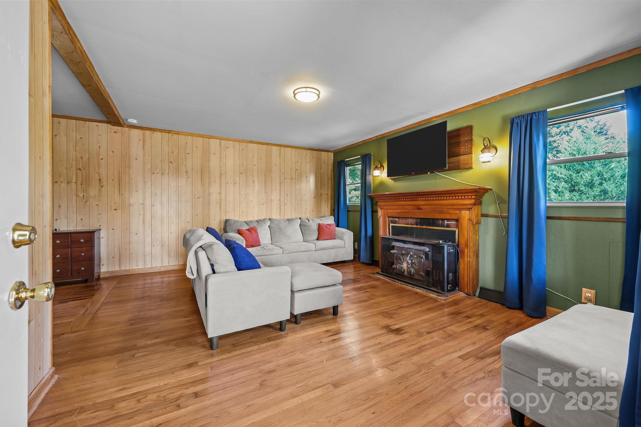104 Pine Road