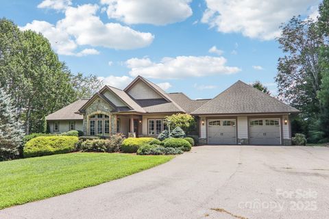 149 Cardinal Lane Waynesville NC 28786