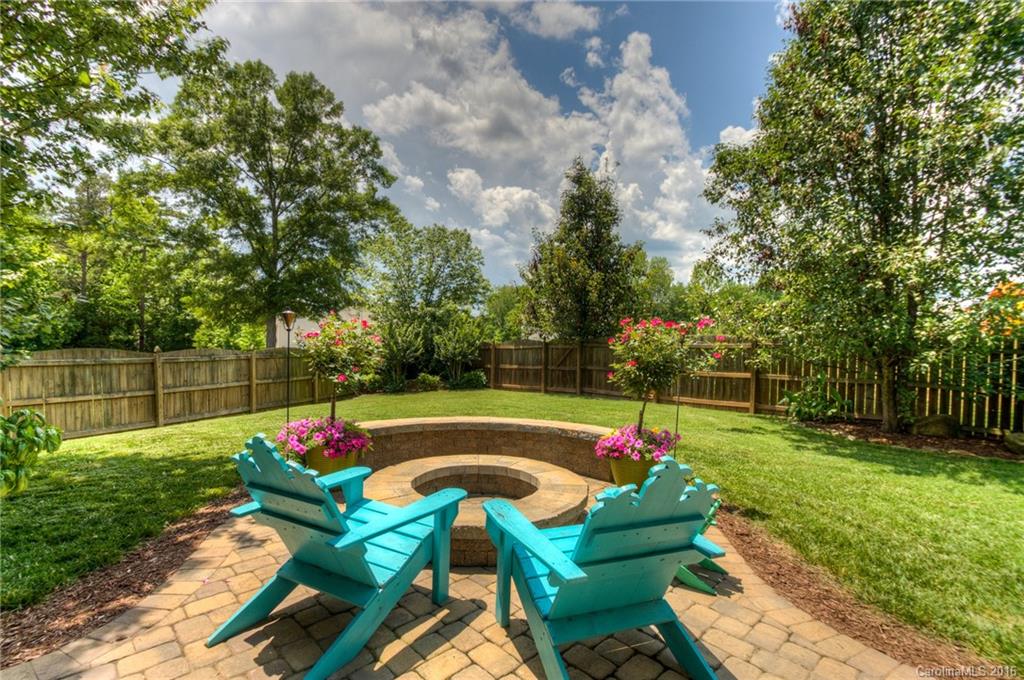 Chestnut Oaks - Residential