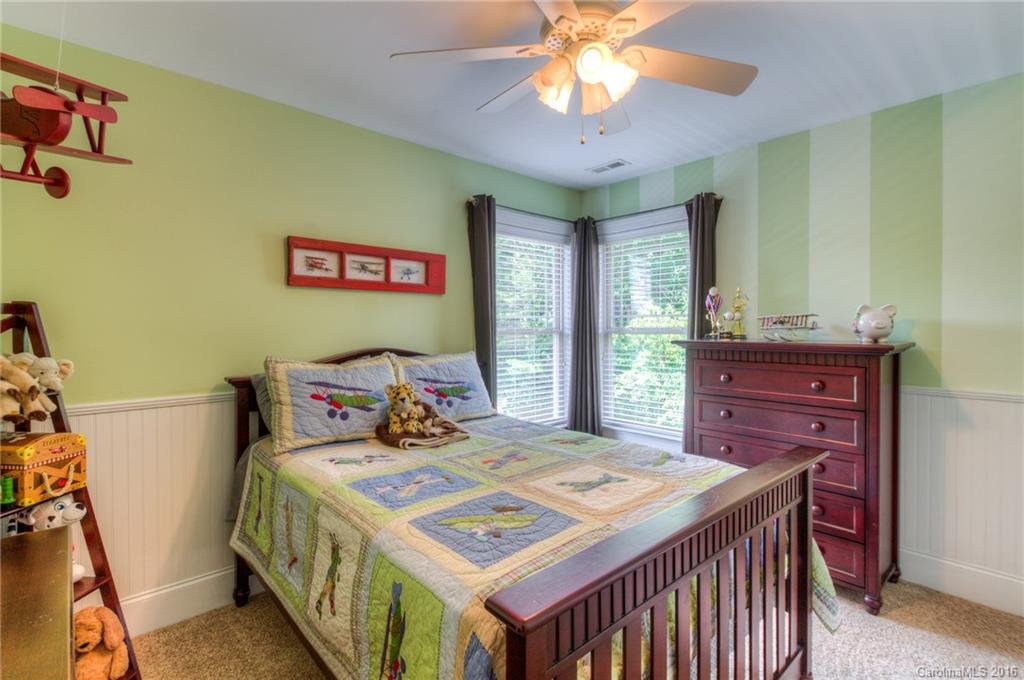 Chestnut Oaks - Residential