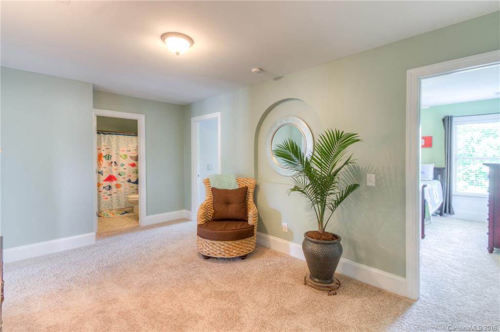 Chestnut Oaks - Residential