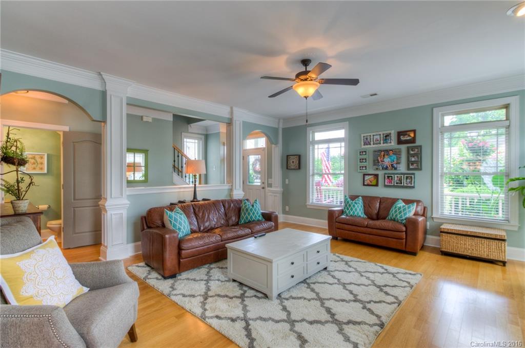 Chestnut Oaks - Residential