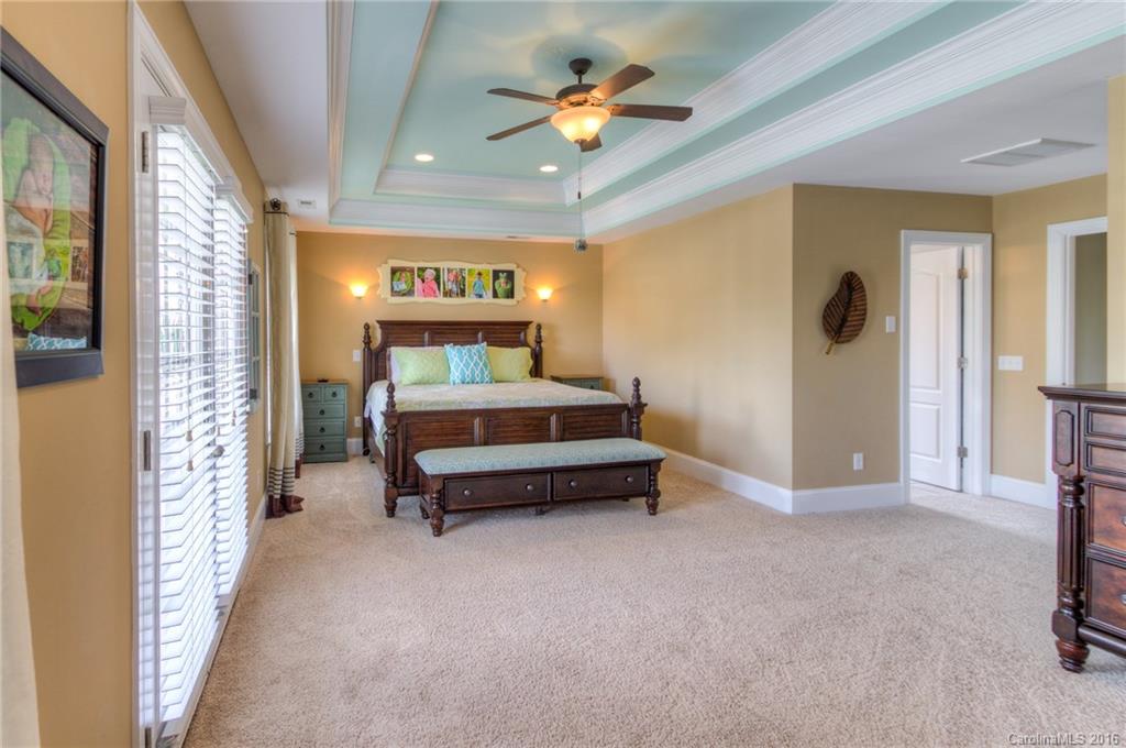 Chestnut Oaks - Residential