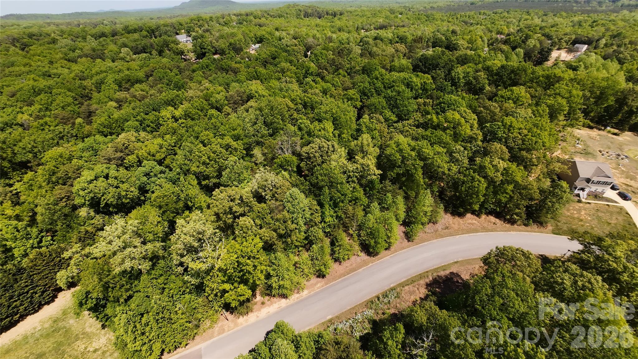 Kings Pinnacle - Land