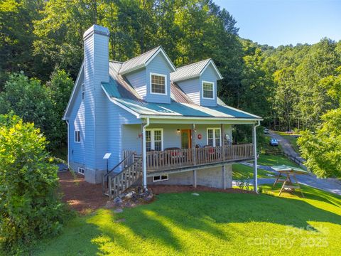 54 Barnwood Way Whittier NC 28789