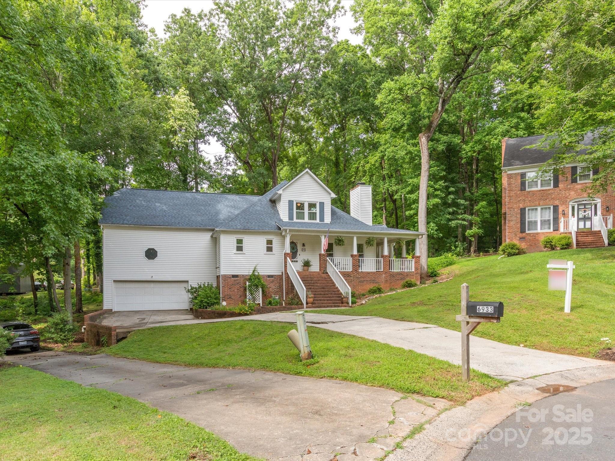 6934 Loretta Place