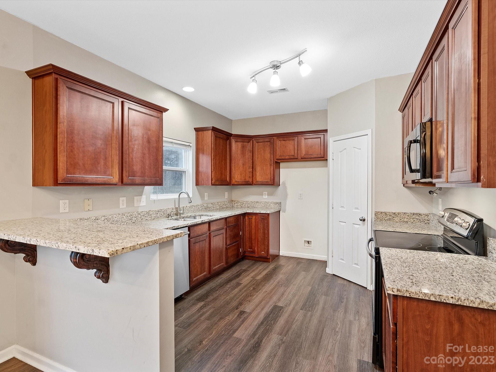 Crismark - Residential Lease