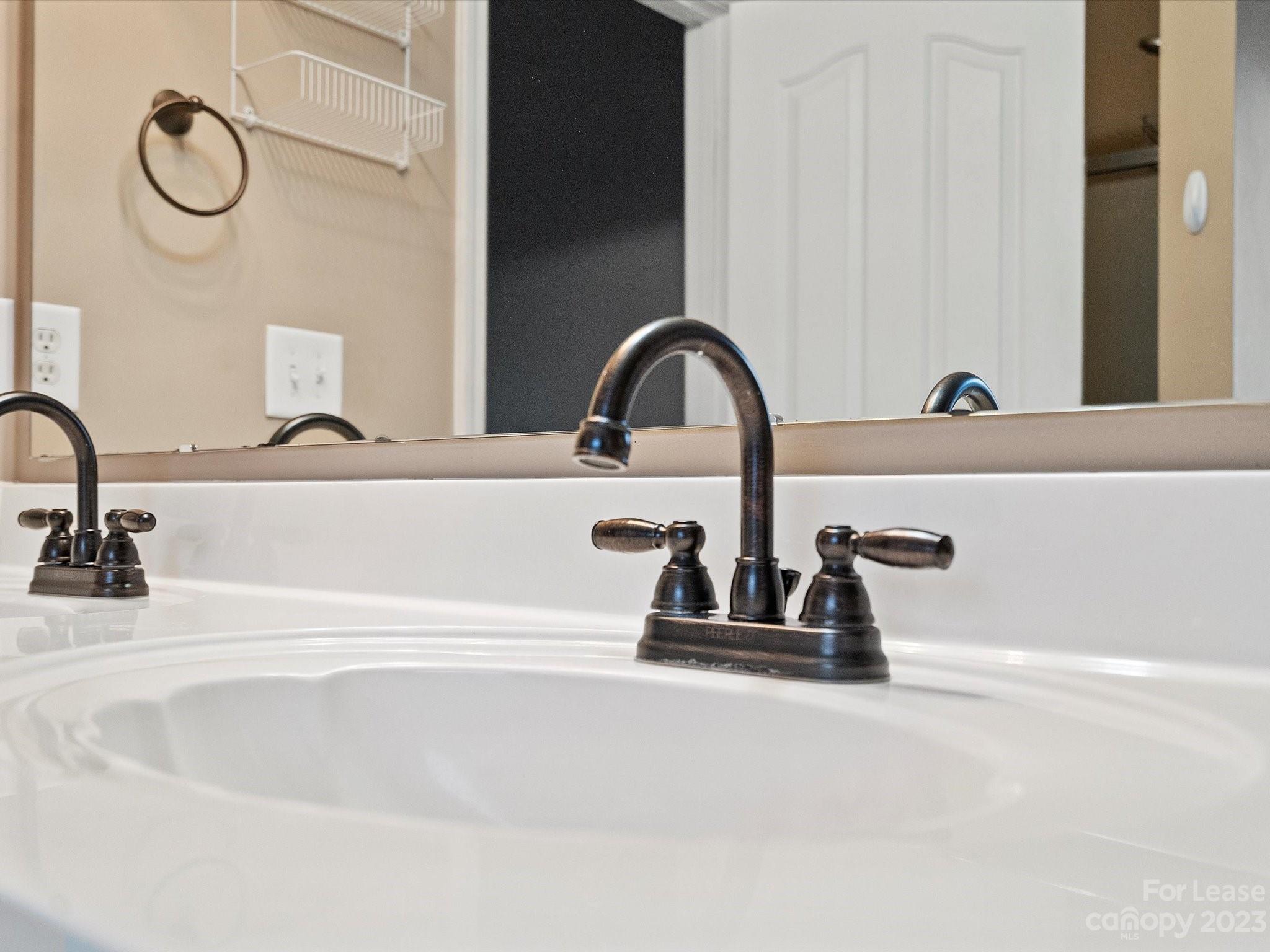 Crismark - Residential Lease