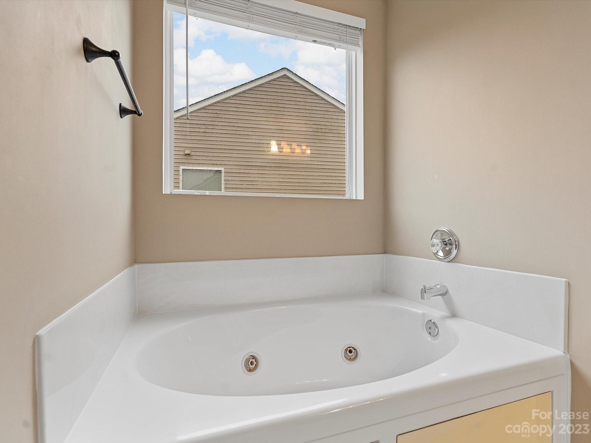 Crismark - Residential Lease