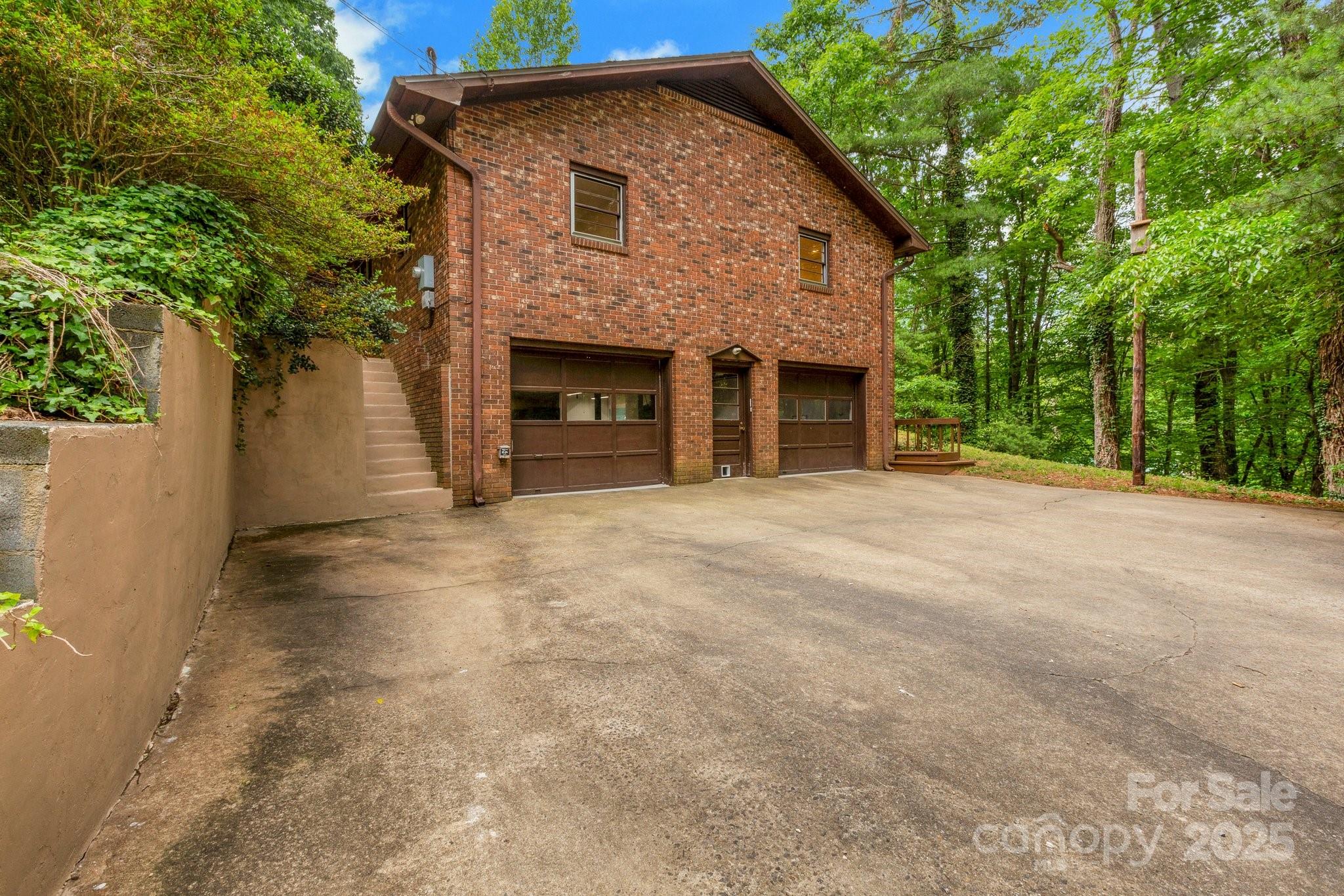 137 Flynn Branch Road