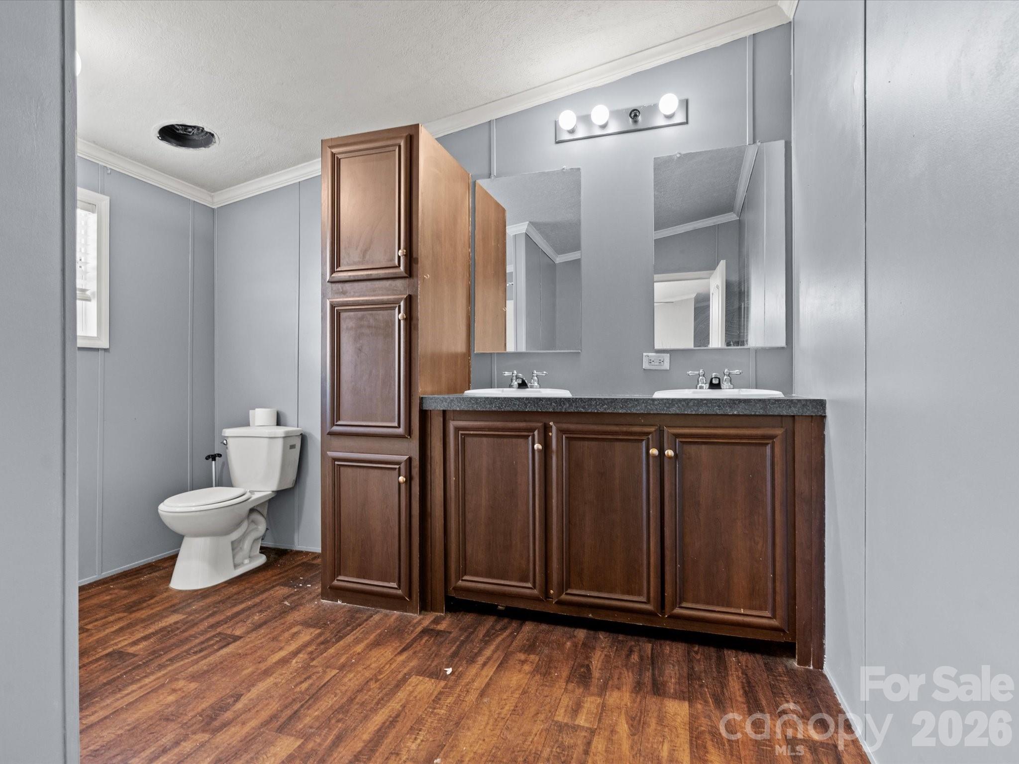 County Place - Residential