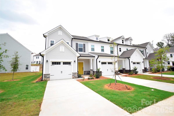11816 BASKING DR, CHARLOTTE, NC 28214 - Image 3f3ee863b9ebfb9b644d95d47fe2d813/598963221