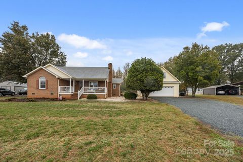 Photo of 2600 Foxworth Drive, Monroe, NC 28110 (MLS # 4315452)