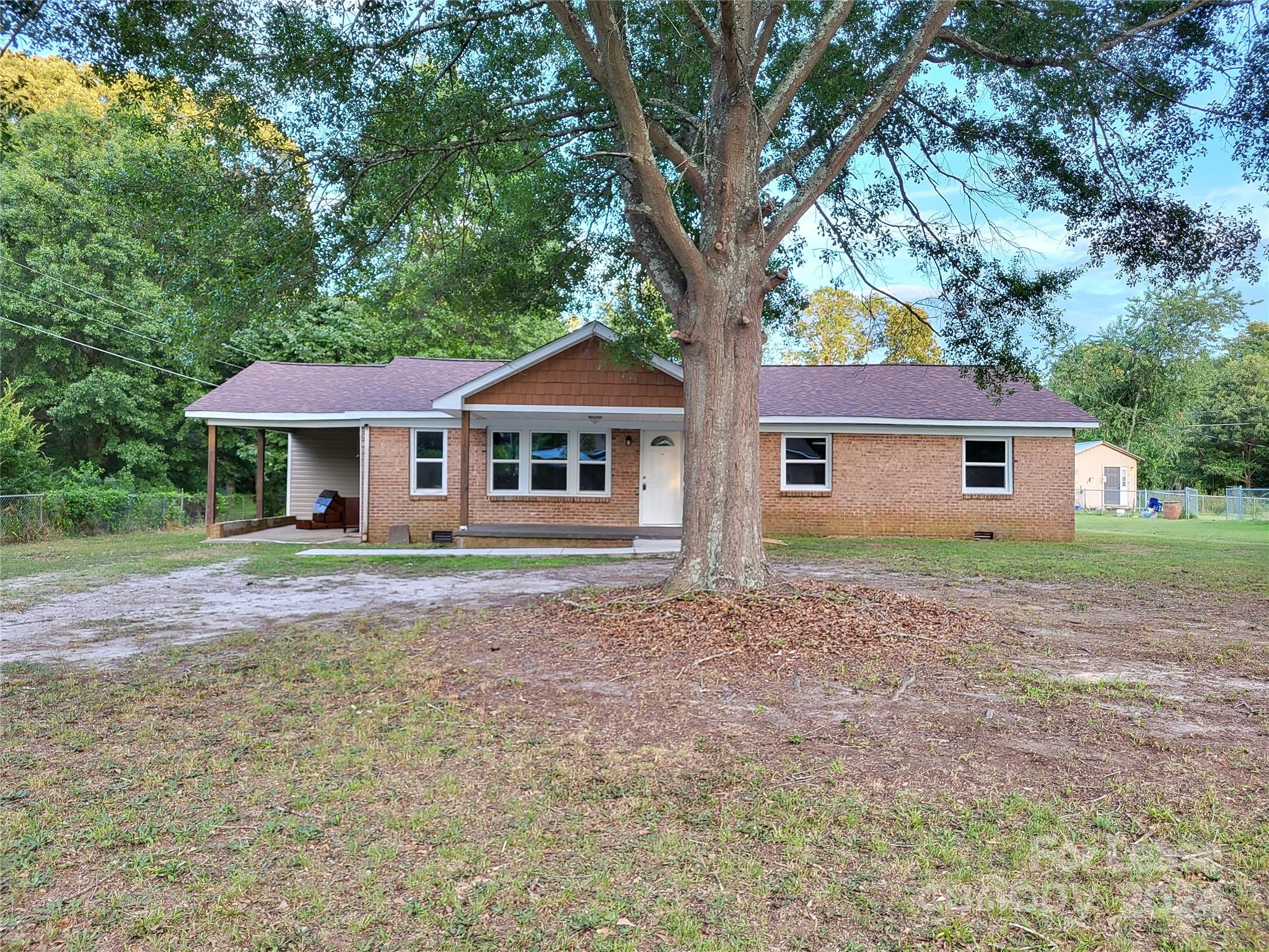 Whispering Pines - Residential Lease