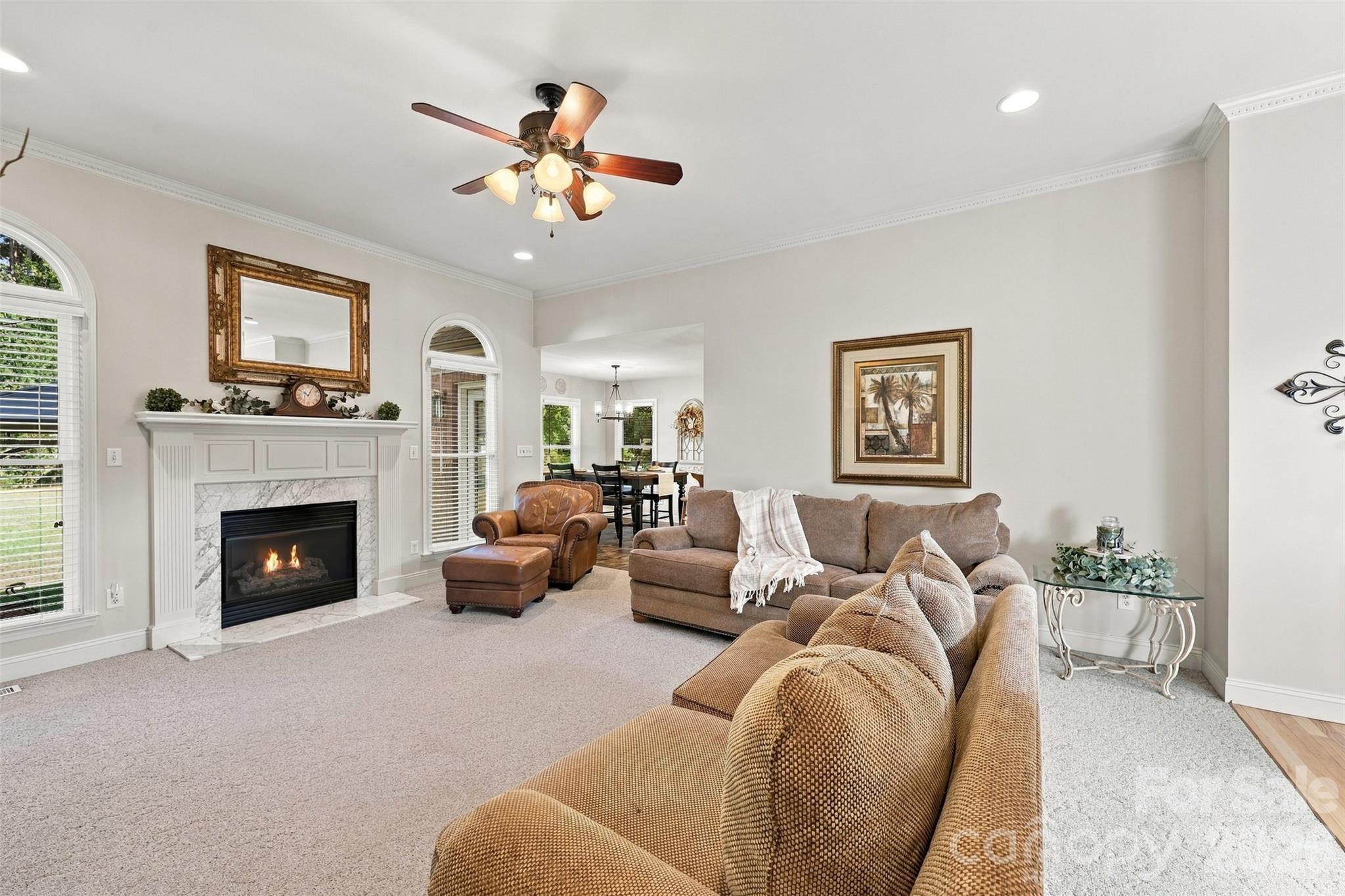 935 Killian Road