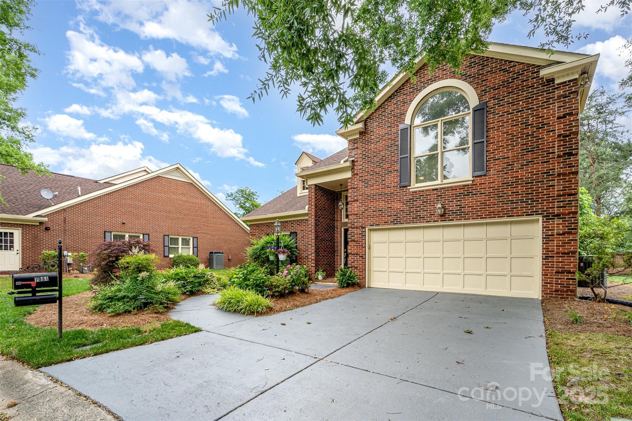 7031 Walton Heath Lane
