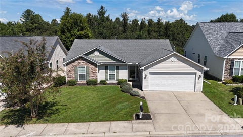 Photo of 105 Creekwalk Lane, Hendersonville, NC 28792 (MLS # 4422429)