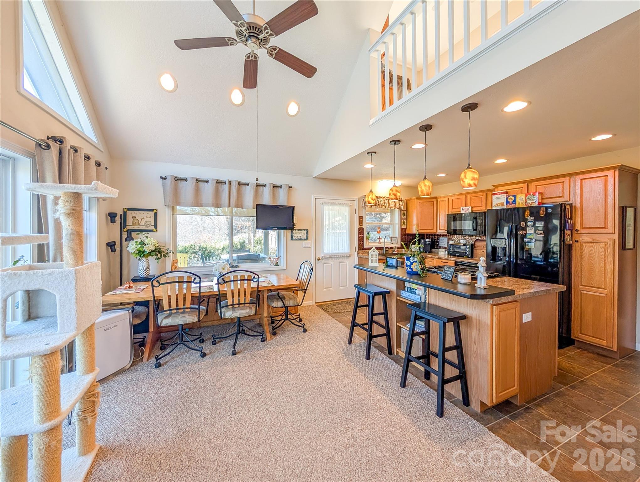 Majestic Mountain - Residential