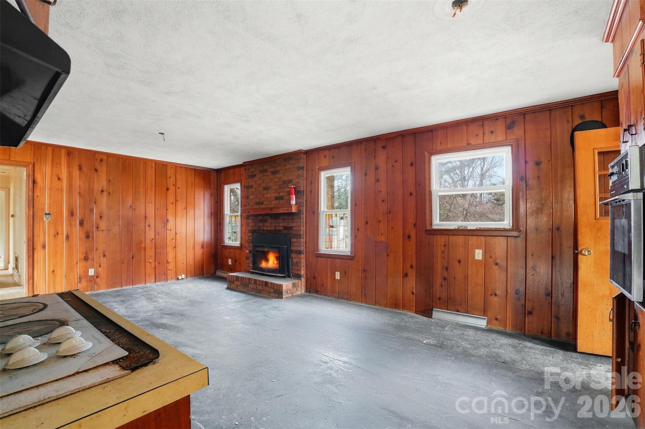 Cresthills - Residential