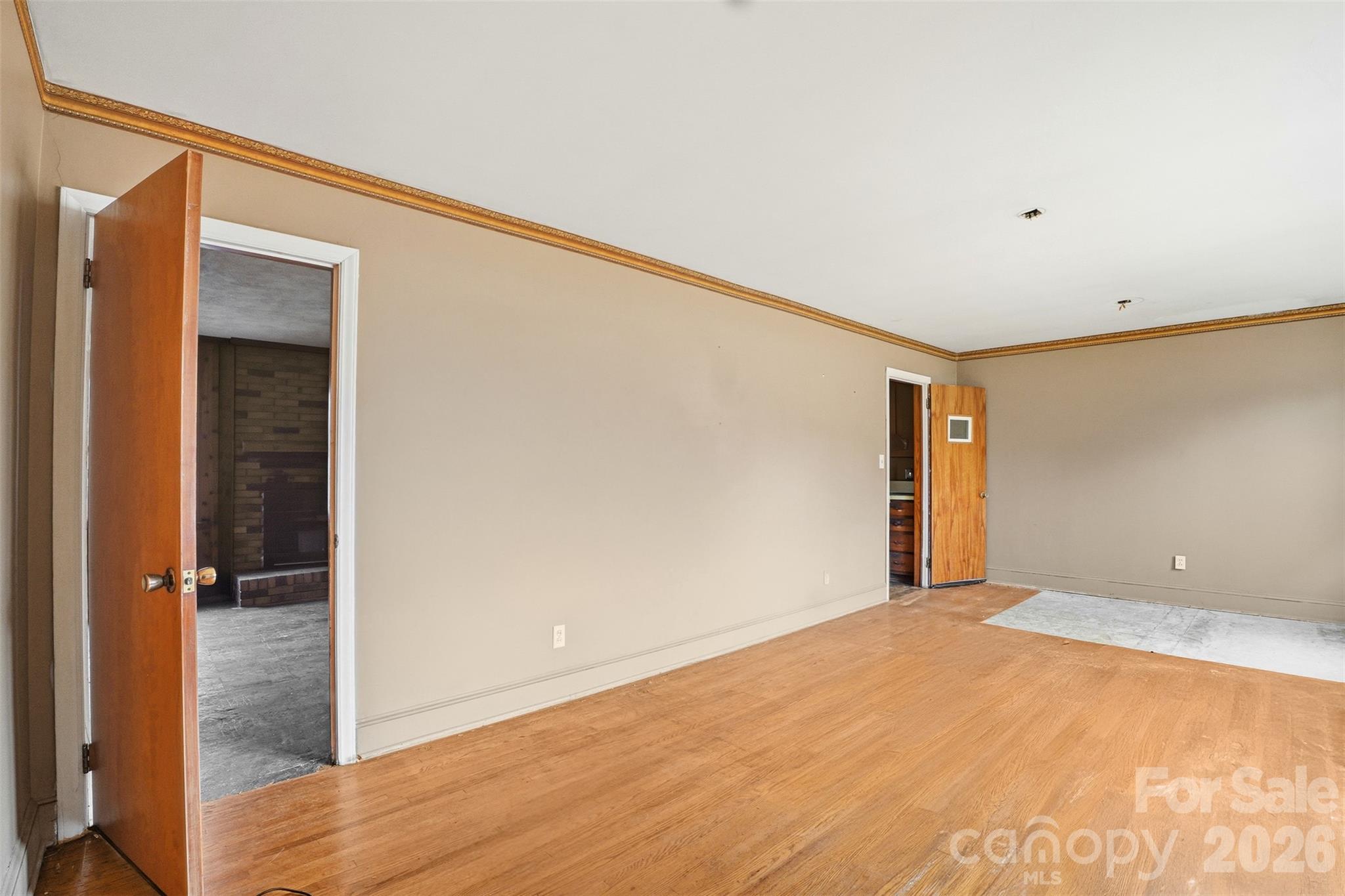 Cresthills - Residential