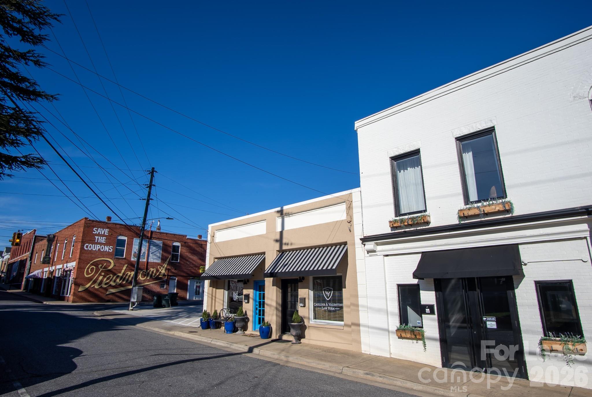 205 S Academy Street