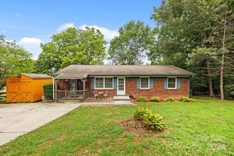 A home in Hendersonville