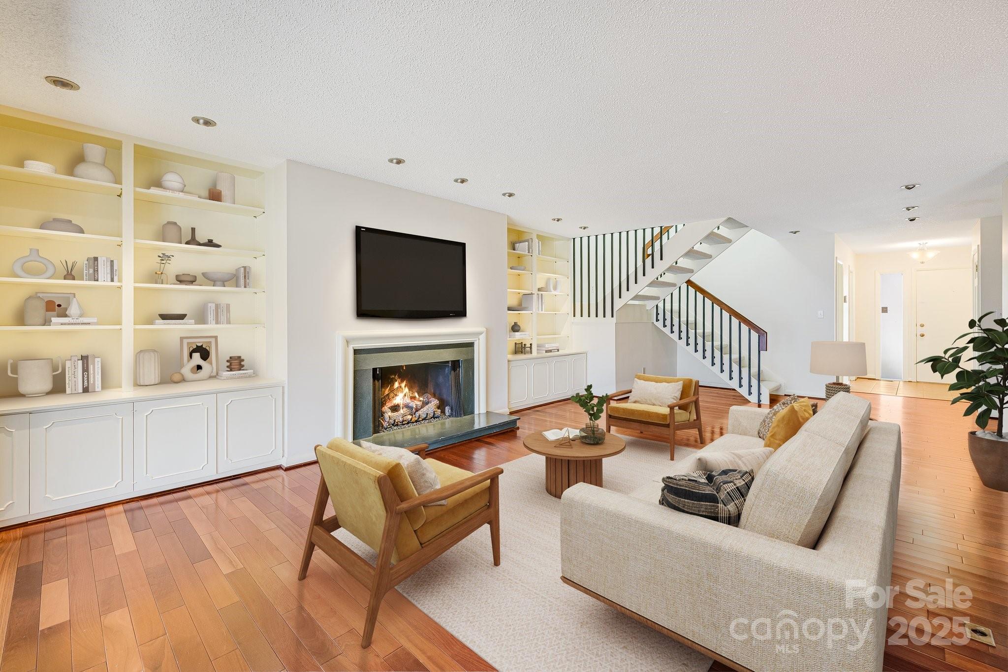 Asheville, North Carolina 28803, United States, 3 Bedrooms Bedrooms, ,3 BathroomsBathrooms,Residential,Under Contract,85456