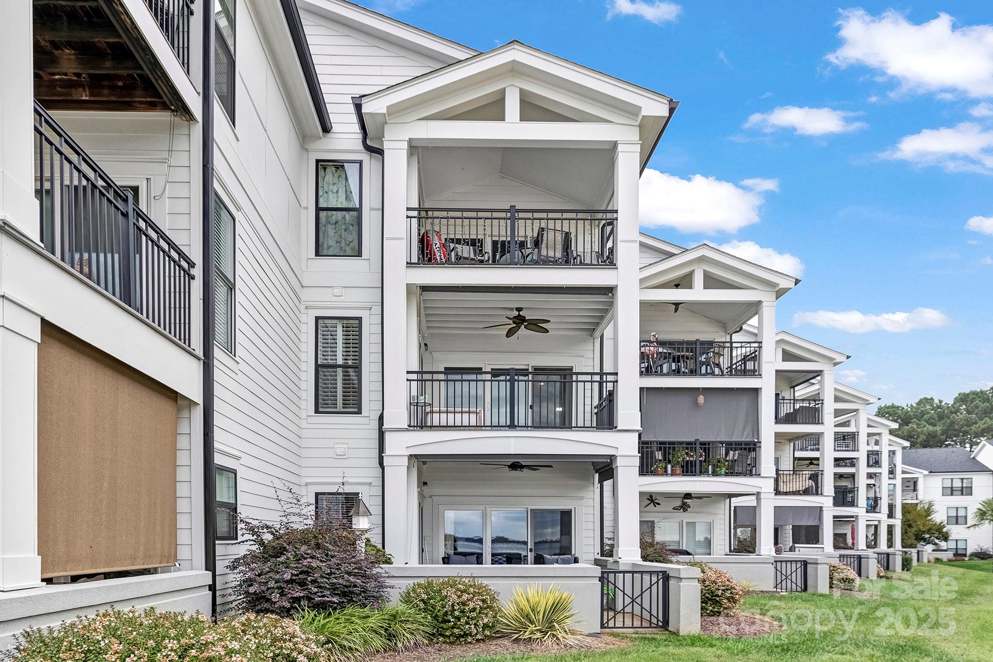 17811 Half Moon Lane E