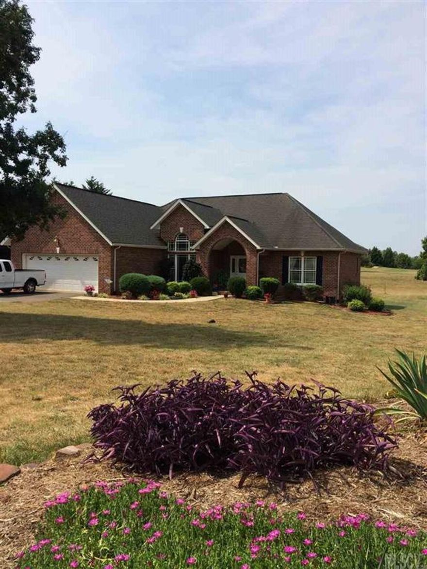 Most desirable split floor plan! All brick, one level, covered front porch, large lot, deck. Kitchen with hardwood floors, pullout drawers in pantry. New carpet and just painted. Spacious master bedroom with tray ceiling & large walk-in closet. Great closet space throughout!  New aluminum pull down stairs in garage.