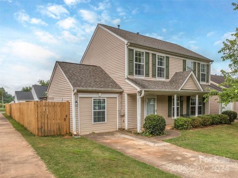 Single Family Residence in Charlotte NC 5407 Peachwood Drive.jpg