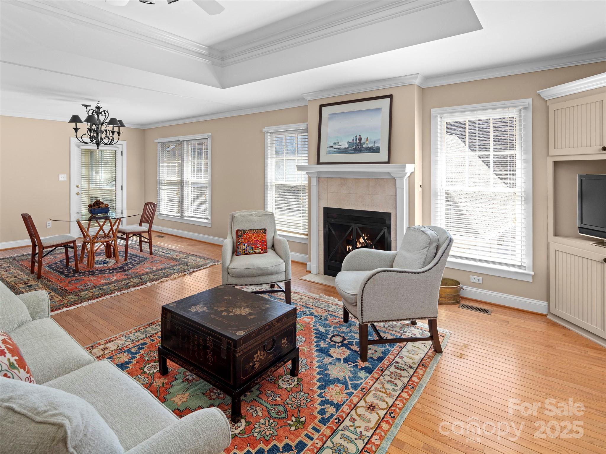 7 Creekside Way