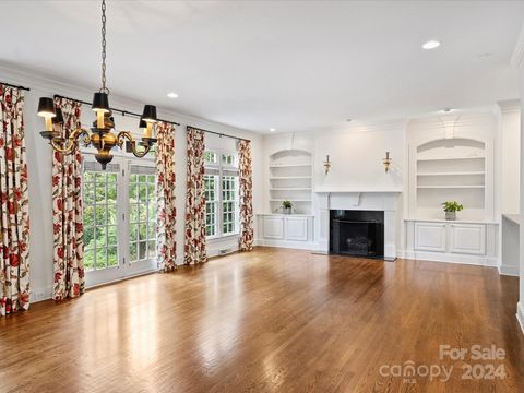 Single Family Residence in Charlotte NC 4837 Cambridge Crescent Drive 11.jpg