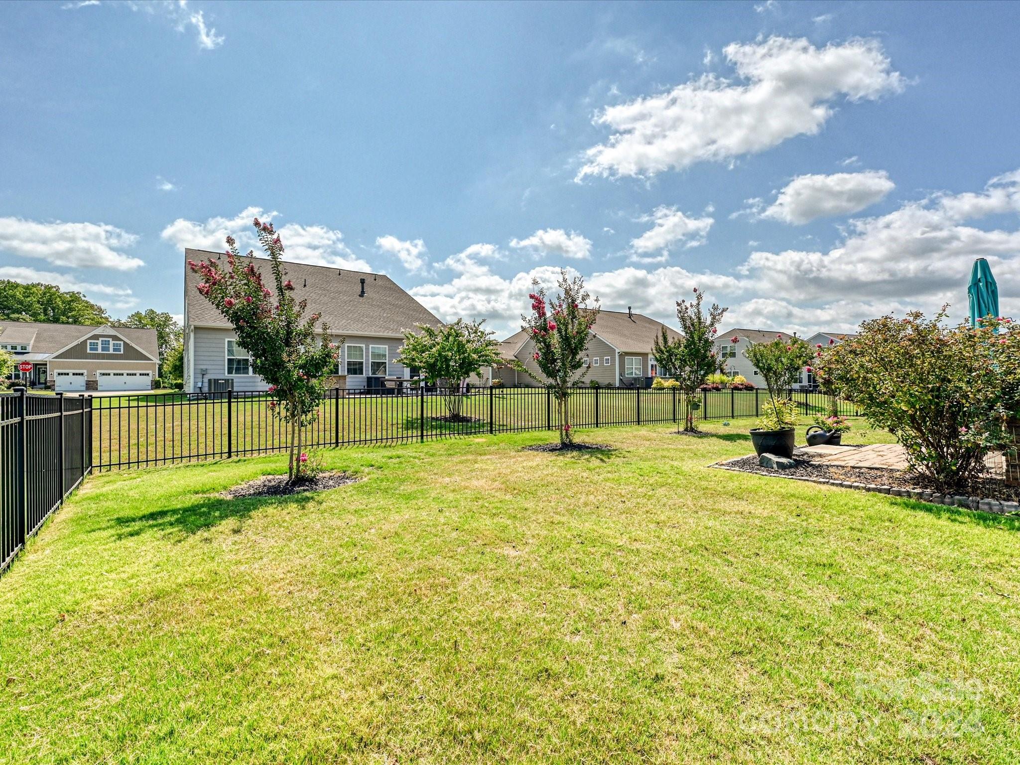 Tree Tops - Residential