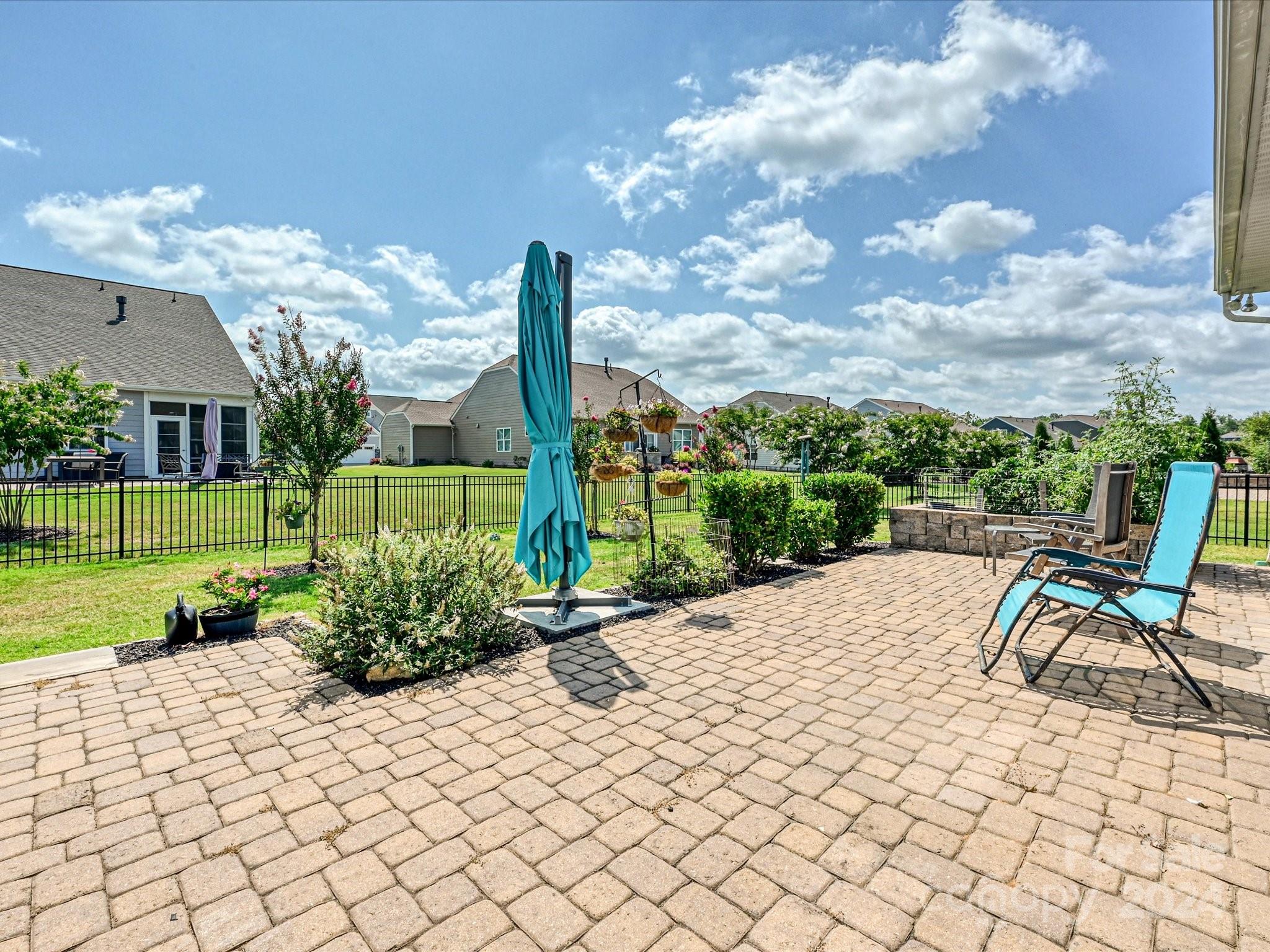 Tree Tops - Residential