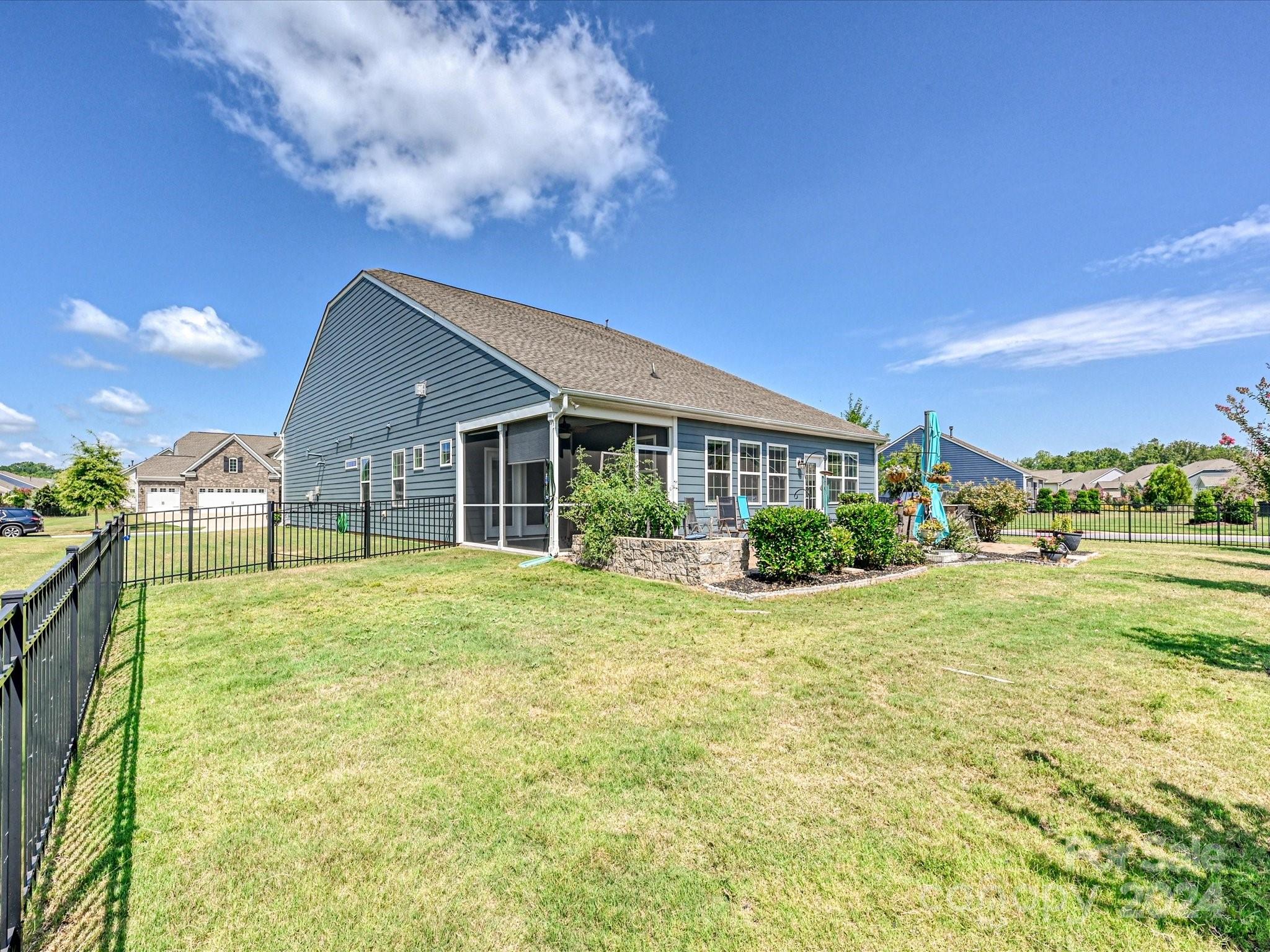 Tree Tops - Residential