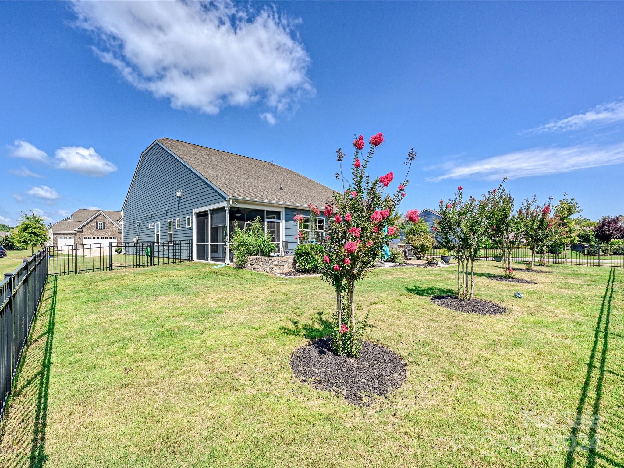 Tree Tops - Residential