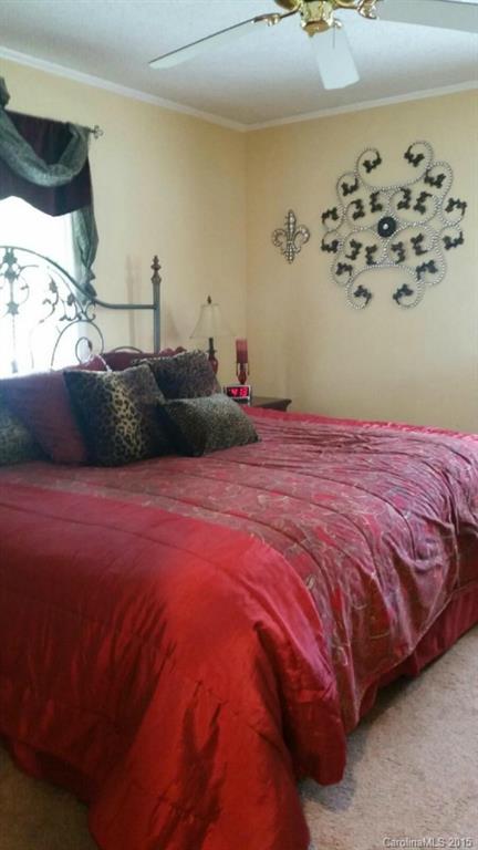 Mooreland Estates - Residential Lease