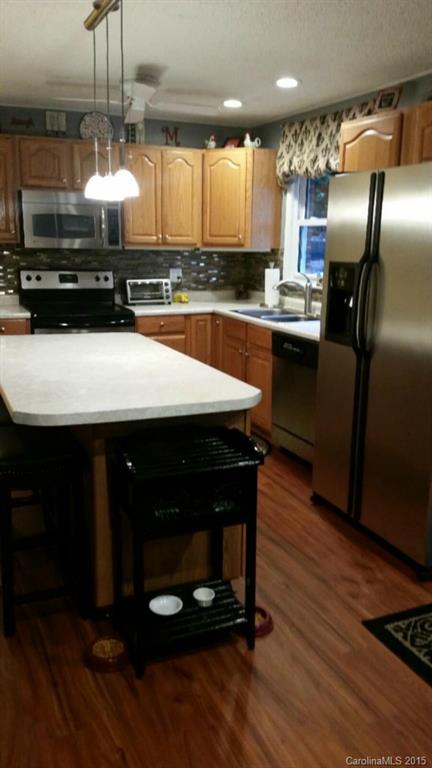 Mooreland Estates - Residential Lease