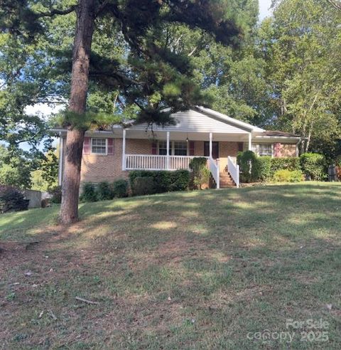 671 Sedgefield Street SW Concord NC 28025