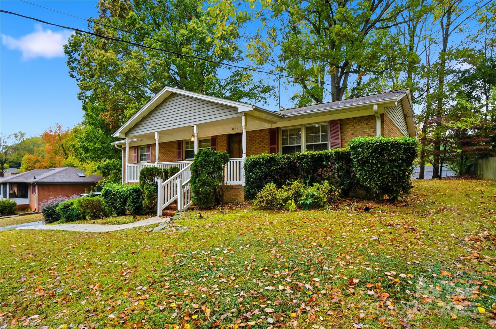 671 Sedgefield Street SW