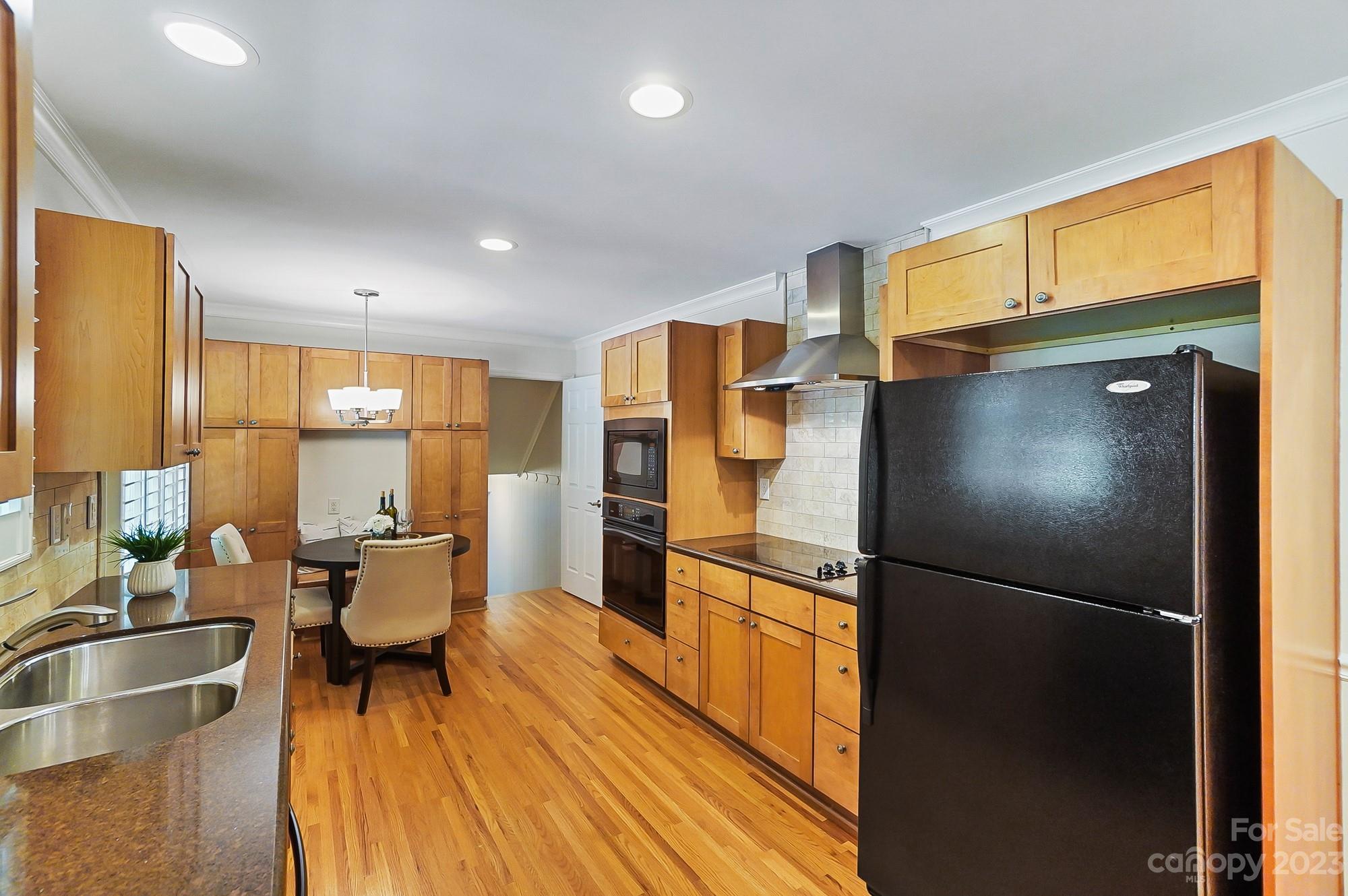 Beverly Woods - Residential