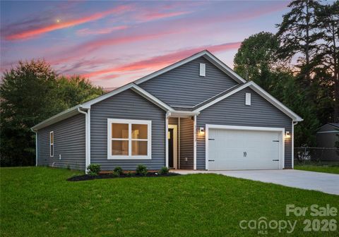 Photo of 2807 17th Street Court NE, Hickory, NC 28601 (MLS # 4368241)