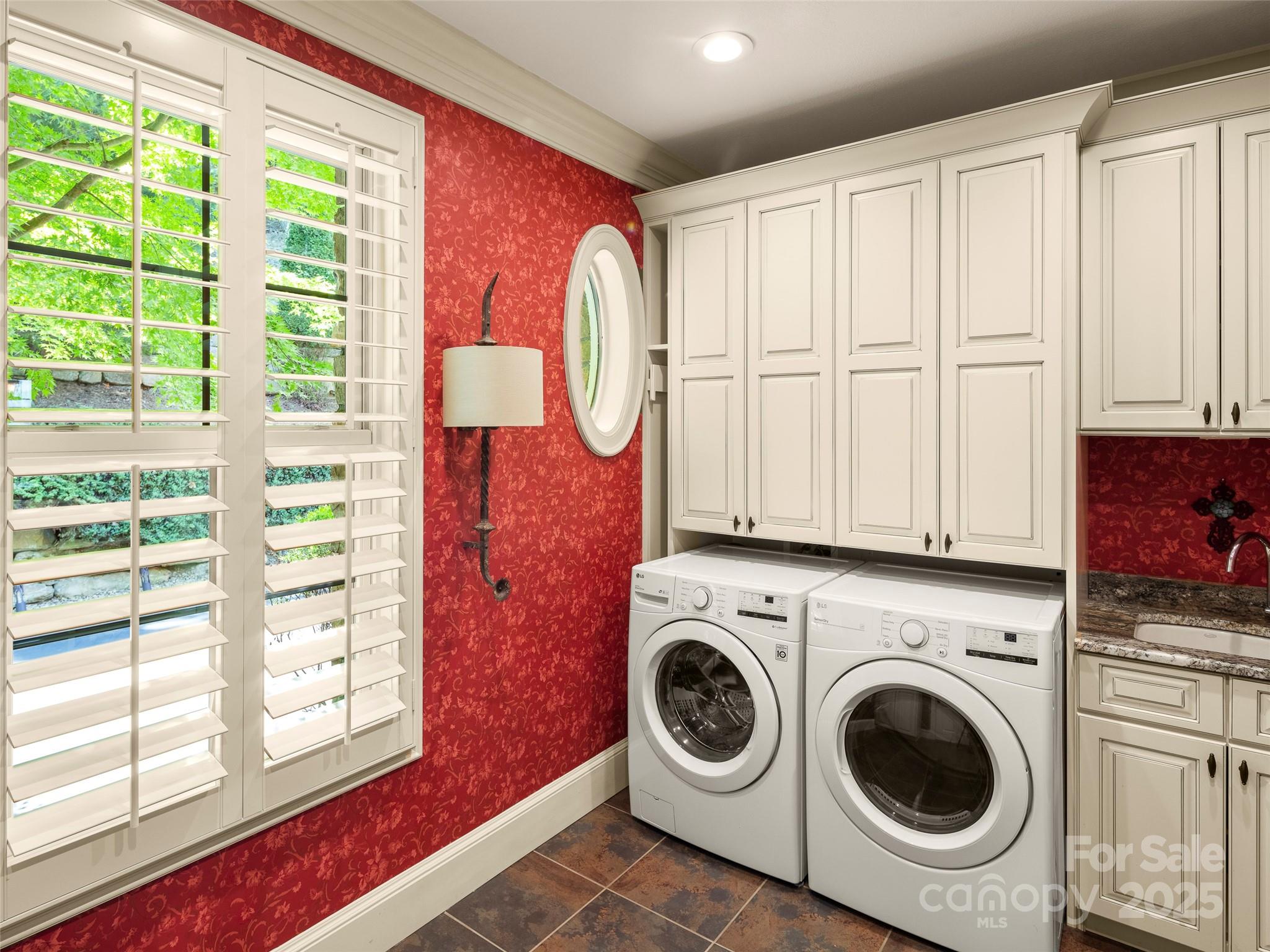 Biltmore Lake - Residential