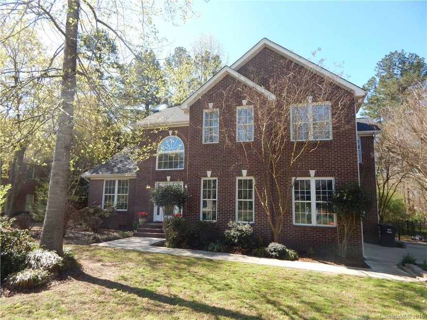 Fantastic, all brick, one owner home in The Summit of Rock Hill.  Great schools and popular subdivision.  Home has an in ground pool, patio, and fenced back yard.  Features include granite, hardwoods, fire place, whirlpool in master bath, walk in closets, and so much more.